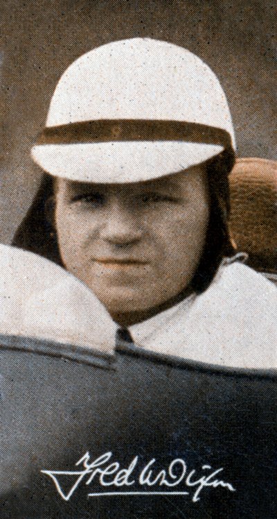 Fred Dixon, English motorcycle racer by Unbekannt