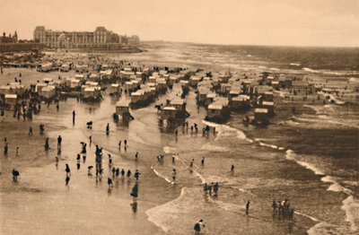 General View of the Strand at Bath-time by Unbekannt