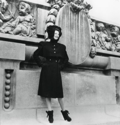 Germaine Leconte, Paris, September 1942 by Unbekannt