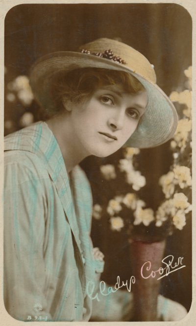 Gladys Cooper, 1888-1971, c1930 by Unbekannt