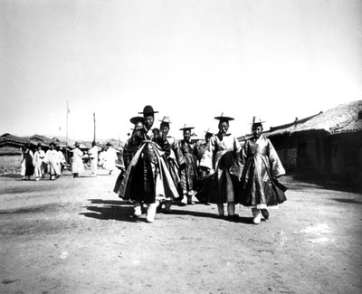 Japanese Officials, Korea, 1900 by Unbekannt