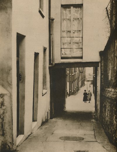 Looking Down Strand Lane Towards the River by Unbekannt