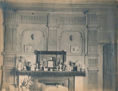 Mantelpiece, late 19th-early 20th century by Unbekannt