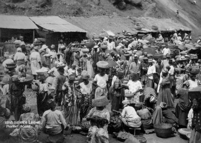 Market scene, Sierra Leone by Unbekannt