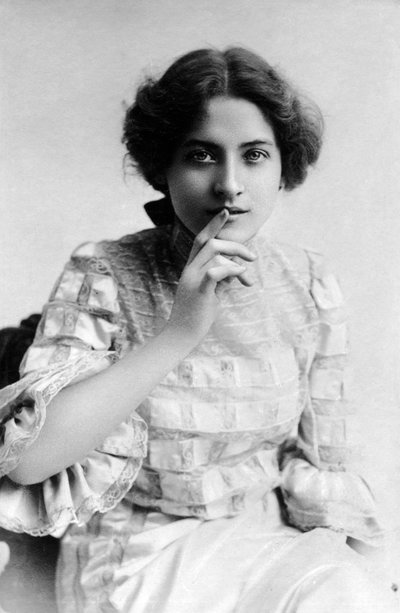 Maude Fealy 1881-1971, American actress, 1905 by Unbekannt