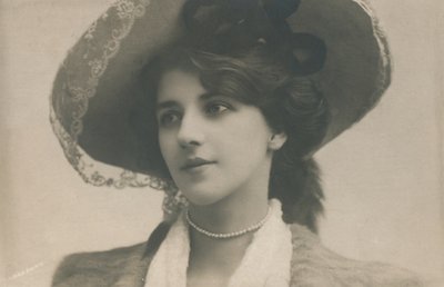 Miss Ethel Warwick by Unbekannt