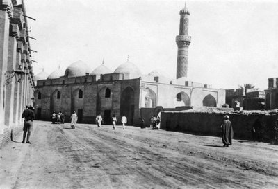 Mosque on River Street, Baghdad, Mesopotamia, WWI by Unbekannt