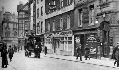 Old Compton Street, Soho, London by Unbekannt