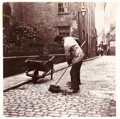 Street sweeper, c 1905 by Unbekannt