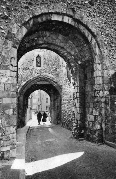 The Barbican Arches, Lewes, East Sussex by Unbekannt