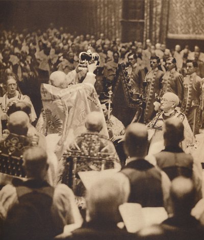 The King is Crowned by Unbekannt