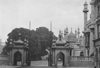 The South Gate, c1900, 1939 by Unbekannt