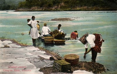 Washerwomen, Charges River, Panama, early 20th century by Unbekannt