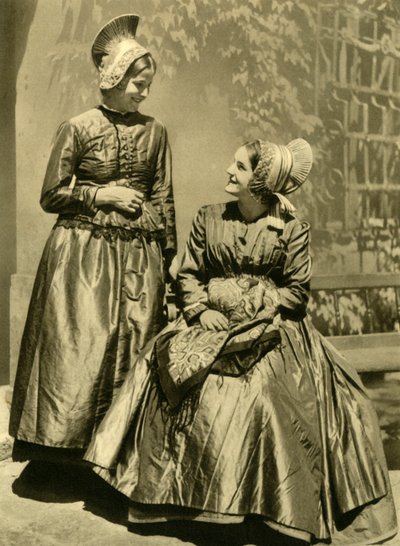 Women in traditional costume, Lower Austria, c1935 by Unbekannt