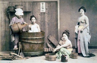 Geishas bathing, c.1880s by Unbekannter Künstler