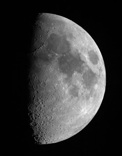 Gibbous Moon by Unbekannt