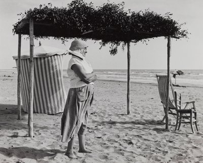 On the beach by Unbekannt