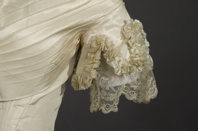 Bridesmaid dress by Unknown artist