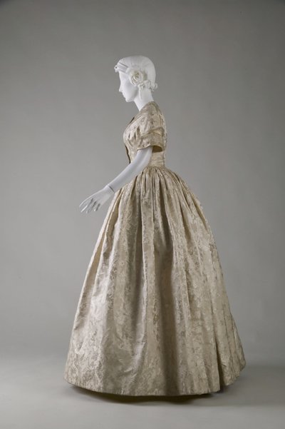 Wedding dress (side view) by Unknown artist