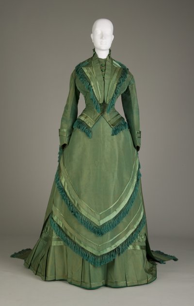 Wedding dress by Unknown artist