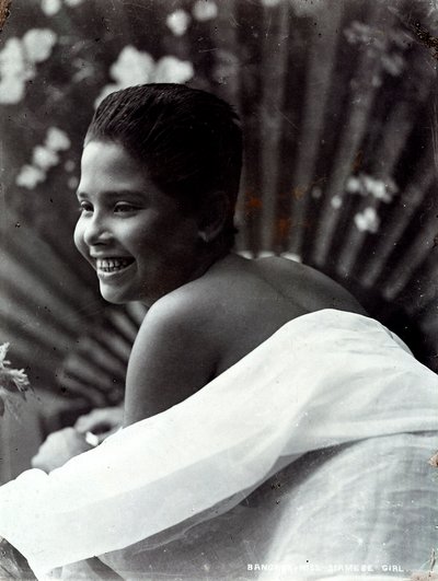 A girl from Bangkok smiling by Unknown photographer