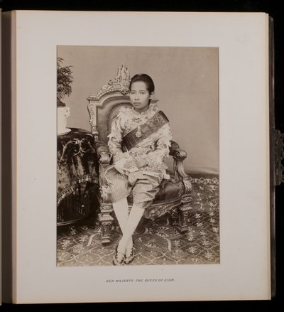 Photograph in Photograph Album by Unknown photographer