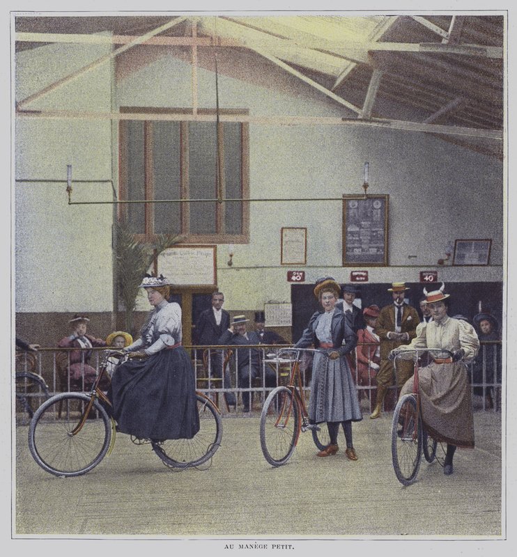 Women cyclists by French Photographer